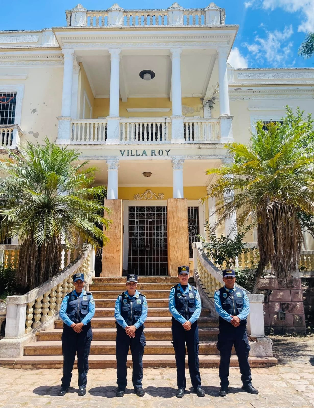 División de Policía Turística brinda acompañamiento al proyecto de restauración de la mansión Villa Roy